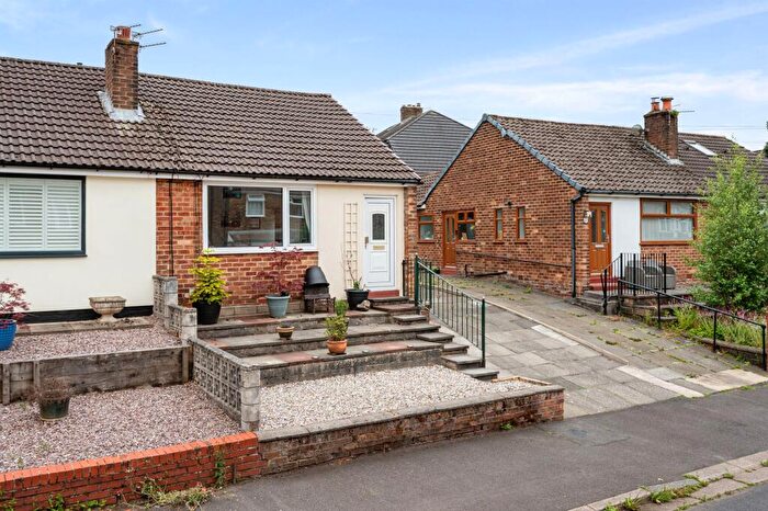 2 Bedroom Semi-Detached Bungalow For Sale In Bramhall Avenue, Bolton, BL2