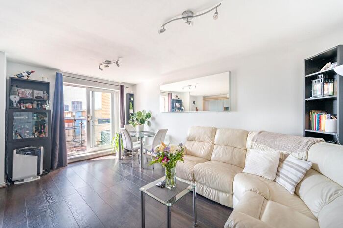 Flat For Sale In Forty Lane, Wembley, HA9
