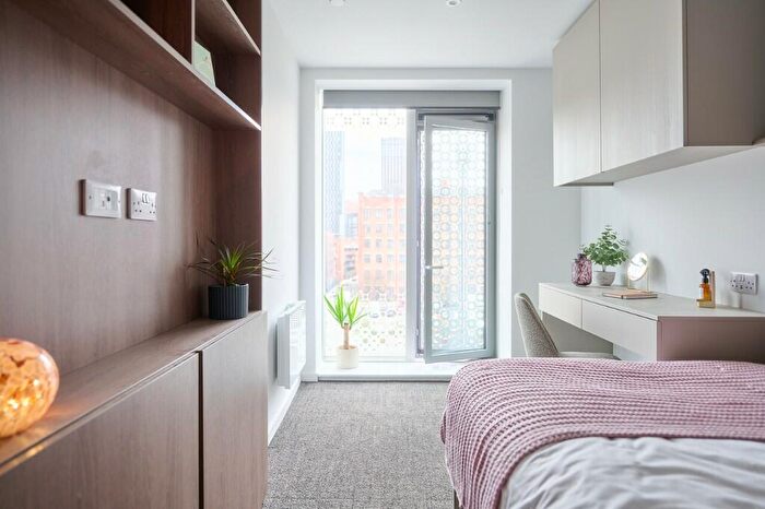 1 Bedroom Apartment To Rent In Botanic Avenue, Manchester, Greater Manchester, M15