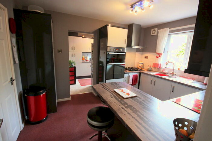 4 Bedroom Detached House For Sale In Coalpit Hill, Talke, Stoke-on-Trent, ST7