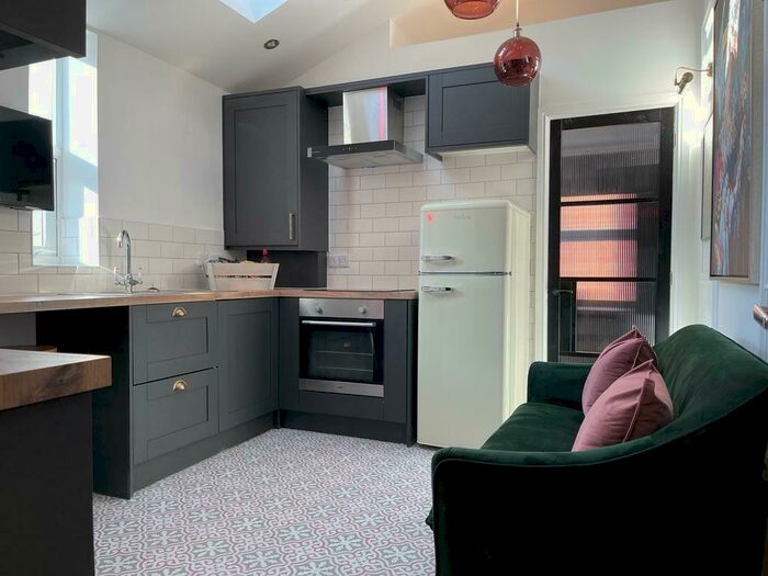 1 Bedroom Flat To Rent In Flat, The Rayner Building - Portland Street, Lincoln, LN5