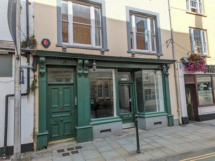 1 Bedroom Flat To Rent In King Street, Carmarthen, Carmarthenshire., SA31