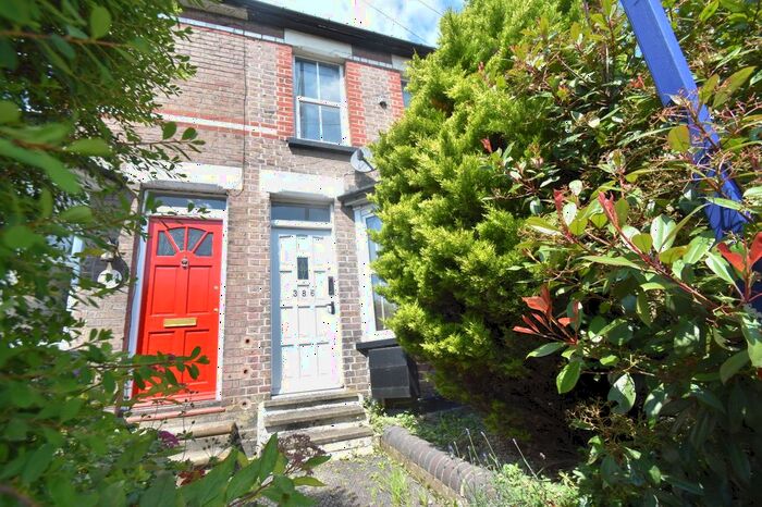 2 Bedroom Terraced House To Rent In Berkhampstead Road, Chesham, HP5