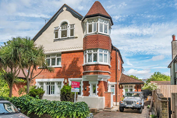 2 Bedroom Flat To Rent In Hilly Fields Crescent, Brockley, London, SE4