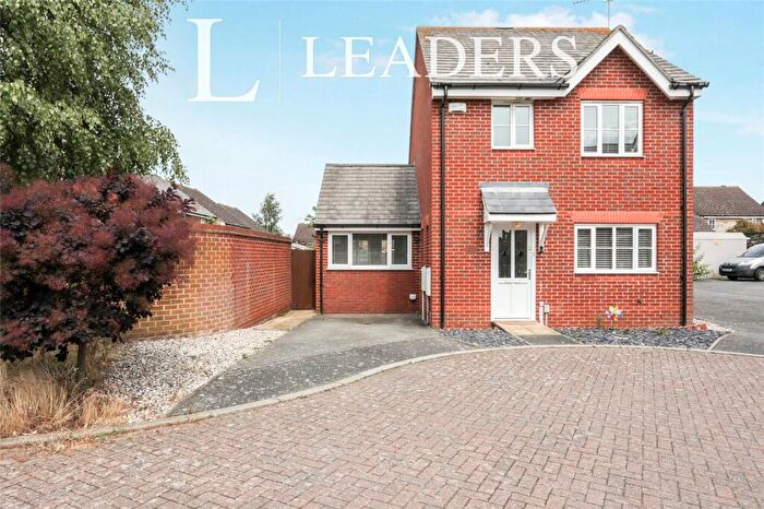 3 Bedroom Detached House For Sale In Forester Close, Pinewood, Ipswich, IP8