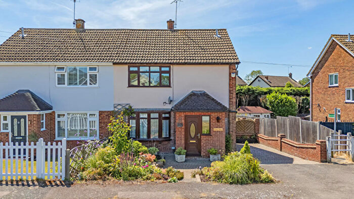 3 Bedroom Semi-Detached House For Sale In Soames Mead, Stondon Massey, CM15
