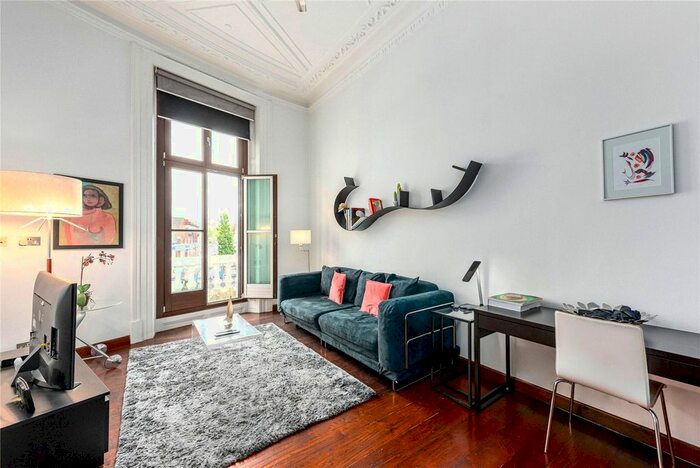 2 Bedroom Flat To Rent In Egerton Court, Old Brompton Road, SW7