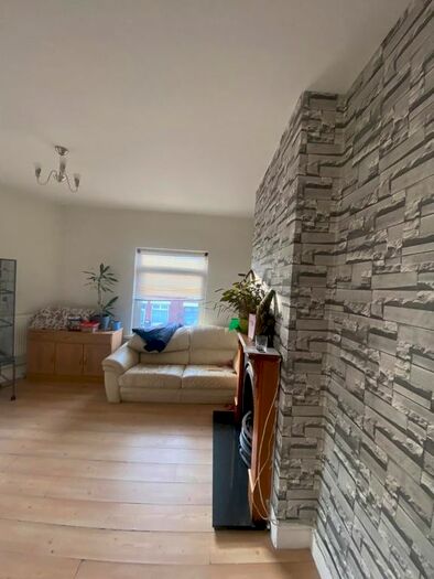 2 Bedroom Flat To Rent In Lowther Street, Coventry, CV2