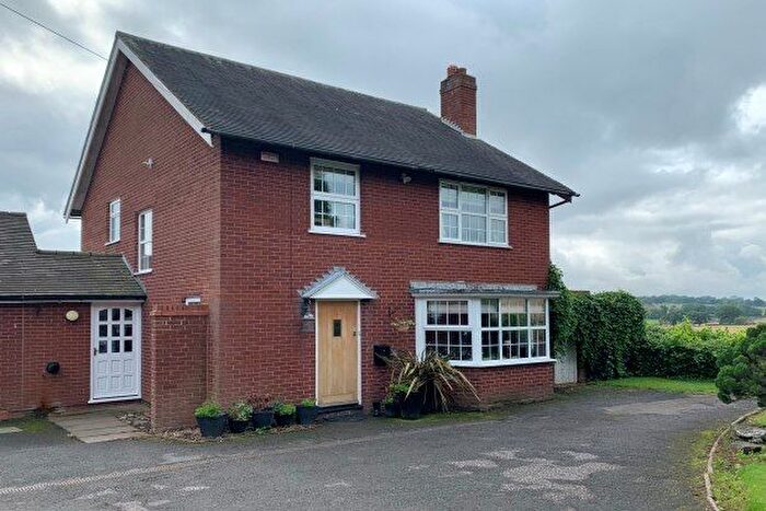 3 Bedroom Detached House To Rent In Farewell, Lichfield, WS13
