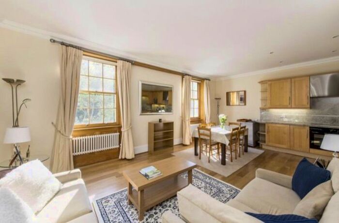 2 Bedroom Flat To Rent In St. Georges Square, London, SW1V
