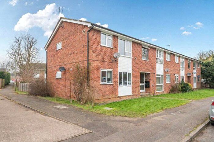 2 Bedroom Flat To Rent In Thame, Oxfordshire, OX9