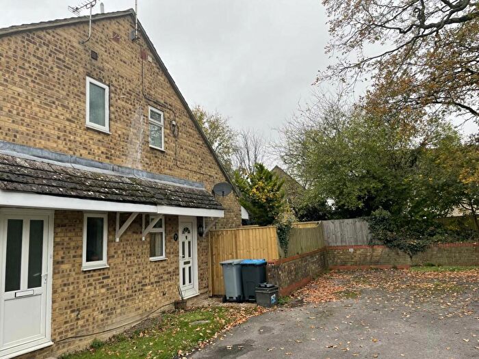 1 Bedroom Semi-Detached House To Rent In Blakes Avenue, Witney, OX28