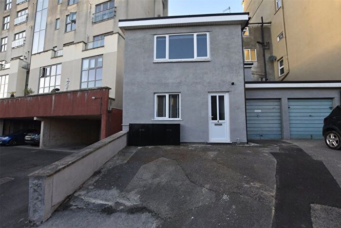 1 Bedroom Flat To Rent In Belgrave Hill, Bristol, Somerset, BS8