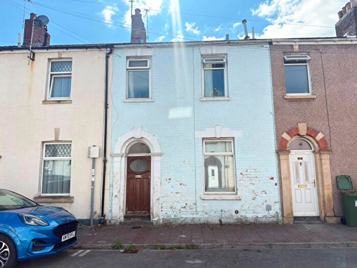 4 Bedroom House To Rent In Augusta Street, Adamsdown, CF24