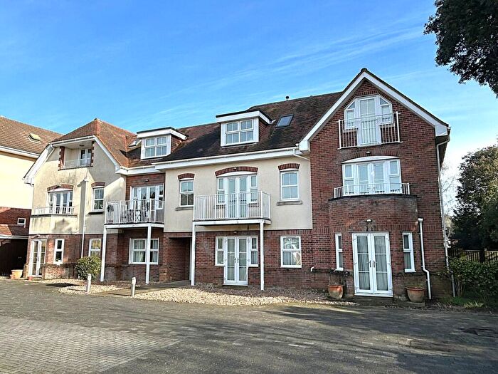2 Bedroom Apartment To Rent In St Peters Road, Lower Parkstone, Poole, BH14