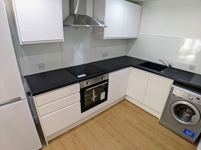 2 Bedroom Flat To Rent In Bed – Oxford Road, Manchester, M1