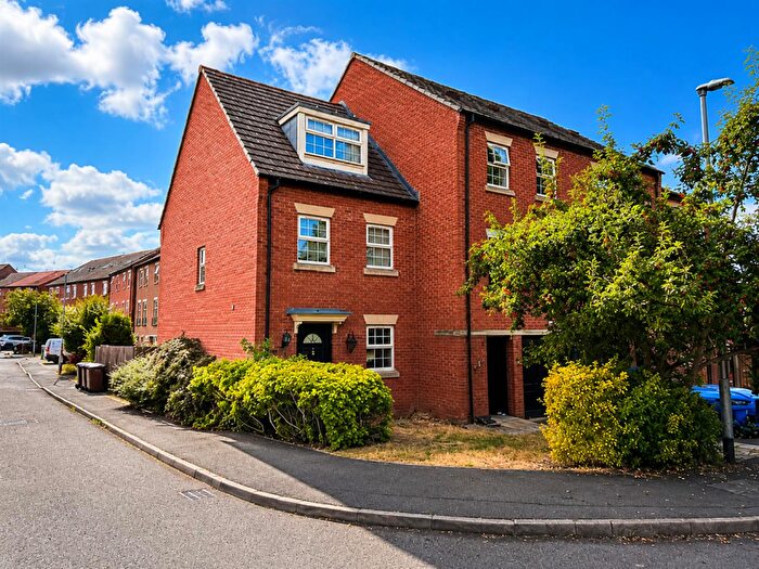 3 Bedroom Town House For Sale In Thwaite Close, Great Oakley, Corby, NN18