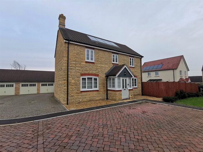 4 Bedroom Semi-Detached House To Rent In Whitley Meadows, Woolavington, Bridgwater, Somerset, TA7
