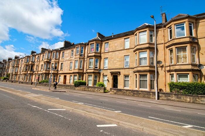 2 Bedroom Flat To Rent In Glasgow Road, Paisley, PA1