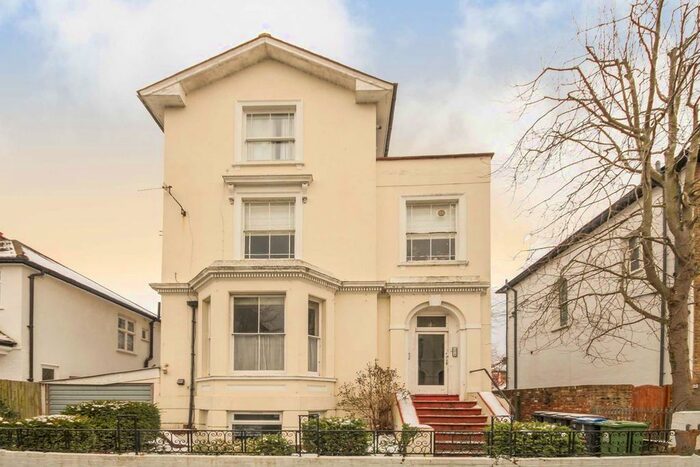 1 Bedroom Flat To Rent In Cadogan Road, Surbiton, KT6