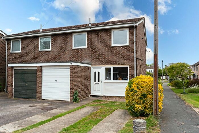 3 Bedroom Semi-Detached House For Sale In Priory Avenue, Swavesey, CB24