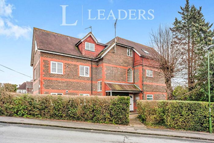 1 Bedroom Flat To Rent In Eliot House, Haywards Road, Haywards Heath, RH16