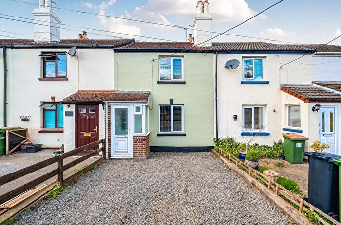 2 Bedroom Terraced House For Sale In Bournemouth Road, Chandler's Ford, SO53