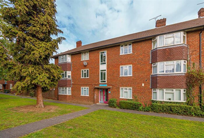 2 Bedroom Flat To Rent In Sycamore House, Bromley Road, Shortlands, BR2
