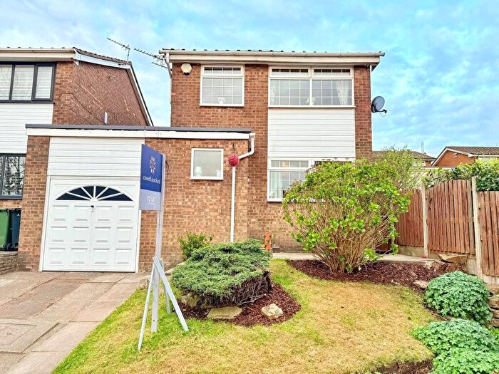 3 Bedroom Detached House To Rent In Rookery Close, Stalybridge, Greater Manchester, SK15