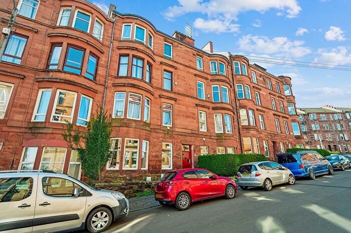 2 Bedroom Flat To Rent In Bolton Drive, Mount Florida, Glasgow, G42