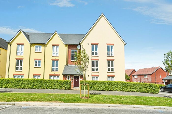 2 Bedroom Flat For Sale In William Morris Way, Tadpole Garden Village, Swindon, SN25