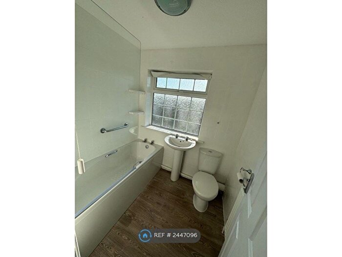 4 Bedroom Semi-Detached House To Rent In The Street, Latchingdon, CM3