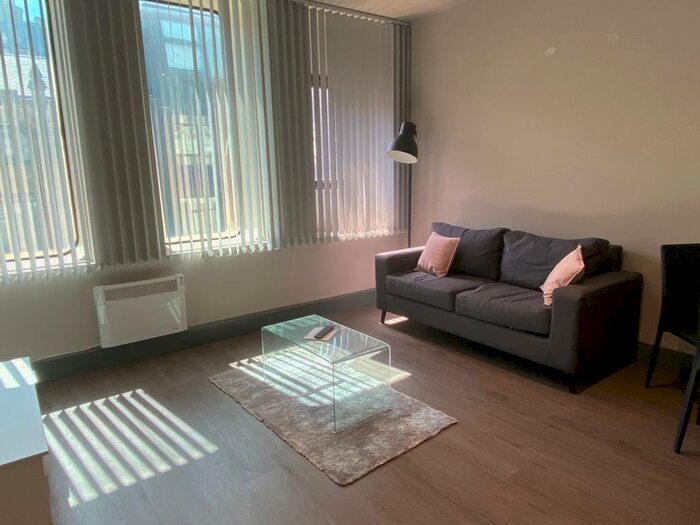 1 Bedroom Flat To Rent In Water Street, L2
