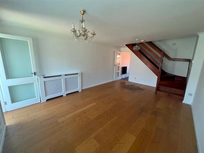 2 Bedroom Terraced House To Rent In Sellwood Drive, Barnet, EN5