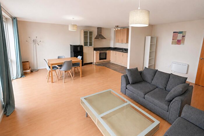 2 Bedroom Flat To Rent In Aspect, Elmwood Lane, LS2