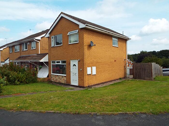 3 Bedroom Detached House To Rent In Long Croft, Cannock, WS12