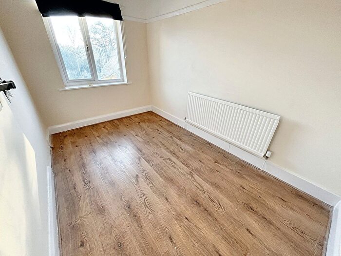 3 Bedroom Flat To Rent In County Road, Ormskirk, L39