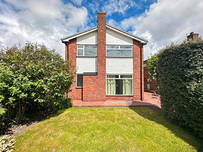 4 Bedroom Detached House For Sale In Buckingham Avenue, Wirral, CH63