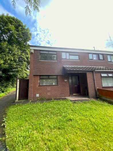 3 Bedroom Semi-Detached House To Rent In Inskip, Skelmersdale, Lancashire, WN8