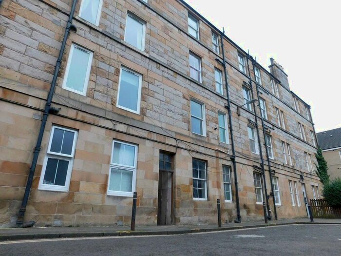 1 Bedroom Flat To Rent In Lorne Square, Leith, Edinburgh, EH6