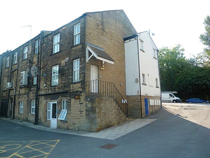 1 Bedroom Flat To Rent In Harrogate Road, Bradford, BD2