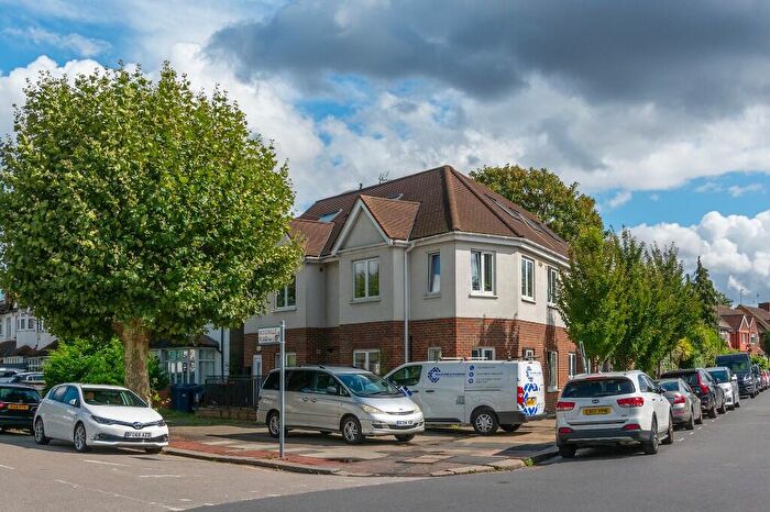 11 Bedroom Detached House For Sale In Hamilton Road, London, NW11