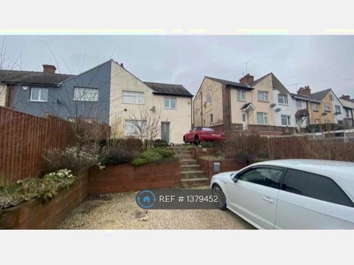 3 Bedroom Semi-Detached House To Rent In Coton Park, Linton, Swadlincote, DE12