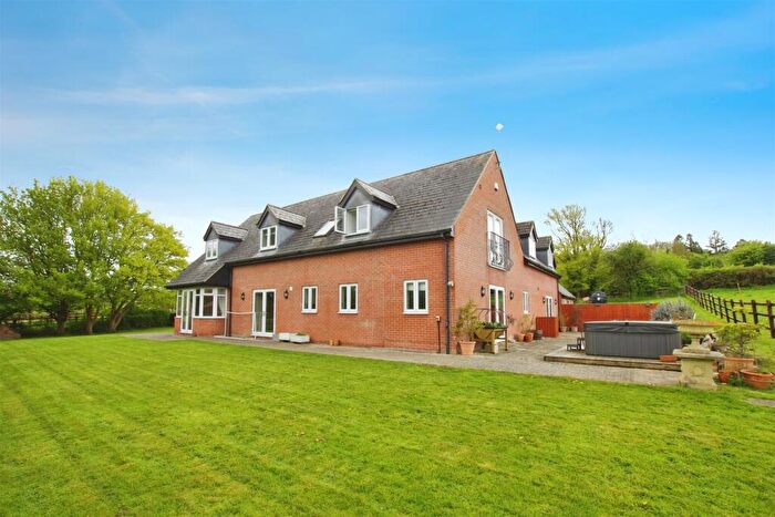 5 Bedroom Detached House To Rent In Kite Hill, Wanborough, SN4