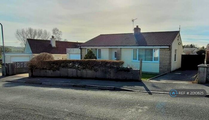 3 Bedroom Bungalow To Rent In Adams Drive, Narberth, SA67