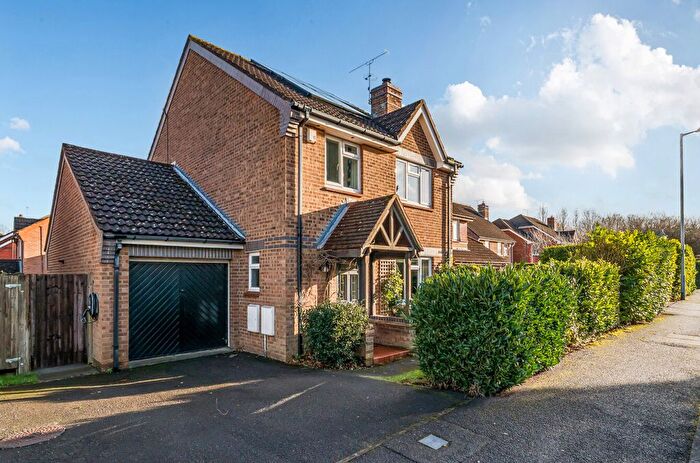 4 Bedroom Detached House For Sale In Westmorland Drive, Warfield, Bracknell, RG42