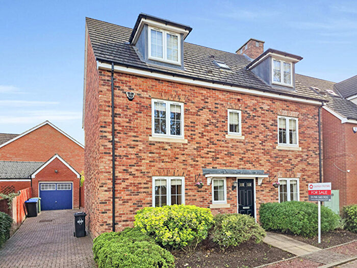 5 Bedroom Detached House For Sale In Swift Avenue, Rugby, Warwickshire, CV21