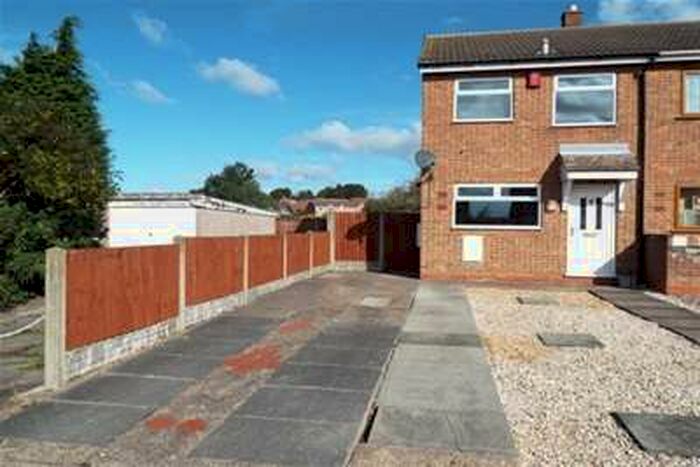 2 Bedroom House To Rent In Cottage Close, Newhall. DE11