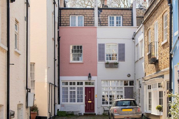 2 Bedroom Mews To Rent In St. George's Square Mews, Pimlico, London, SW1V