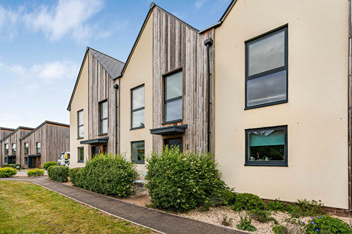 2 Bedroom Terraced House For Sale In Braeburn Avenue, Bicester, OX27